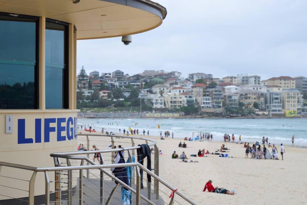 Sunny Self Contained Loft Near Bondi Apartment